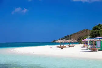 Pick up a delicious lunch of grilled fresh fish at the Sandbox on Prickly Pear Island, BVI
