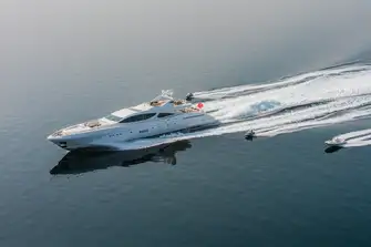 High speeds and shallow draft make BASH IV perfect for island hopping