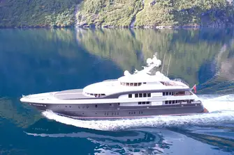 The Lurssen-built CAIPIRINHA is 60m (196.9ft)
