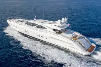An invigorating top speed of 38 knots and shallow draft hugely expand your cruising possibilities