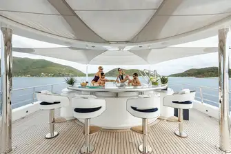 The sun deck, with its jacuzzi, wet bar and shower, is a great family space