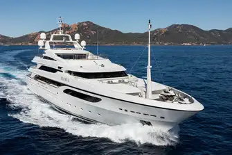 She has a maximum range of 6,000nm