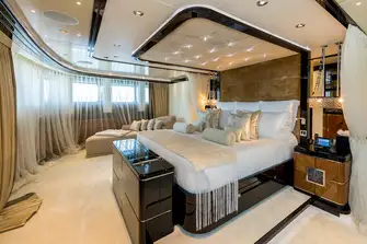 TALISMAN C - The opulent bedroom in the owner's suite
