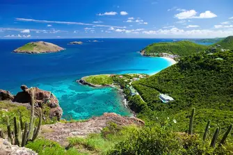Anse des Flamands has great hiking and a clifftop bridle path