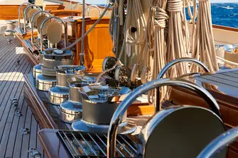 Traditional deck design with Rondal deck gear