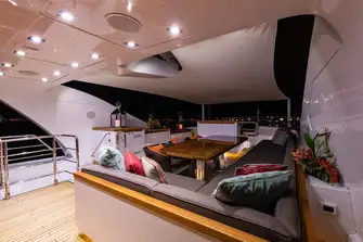 Sun deck