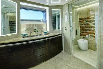 Owner's en suite