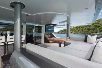 Nikki Beach style sunpads, sit-up bar and flip down TV