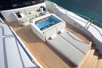 The Portuguese bridge, jacuzzi and sunpad forward on the bridge deck