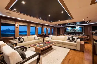 Enjoy drinks in the lounge with bar, dine forward or just soak in the views