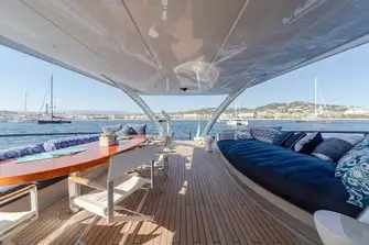 Main deck aft lounge and dining