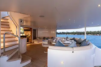 Main deck aft dining