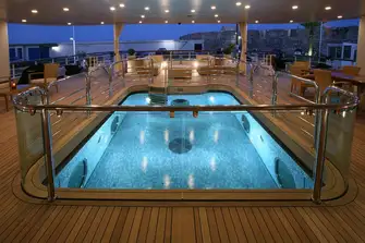 5x4m contra flow pool