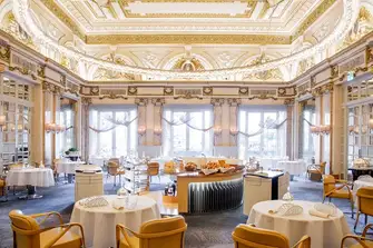 Le Louis XV - The decor hints at Versailles - the dress code is just as smart