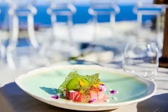 Yannick Alleno à l'Hôtel Hermitage - Simple reinventions of classic dishes are their trademark