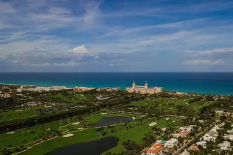 Perfect your swing at the Breakers ocean-side course