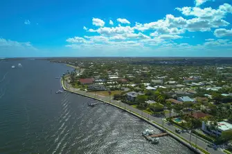 Flagler Drive winds its way down the eastern side of West Palm Beach