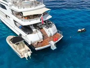 LAZY Z is an RYA approved training centre for watercraft, which means you can use the jetskis even if you're not qualified to do so