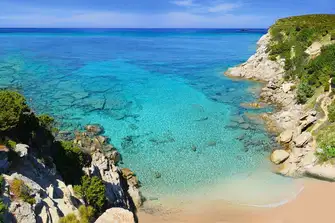 L'Escalet Beach is halfway between Cap Camarat and Cap Taillat