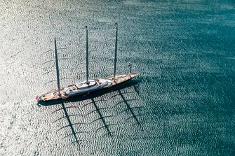 Charter rate: from EUR 420,000 per week