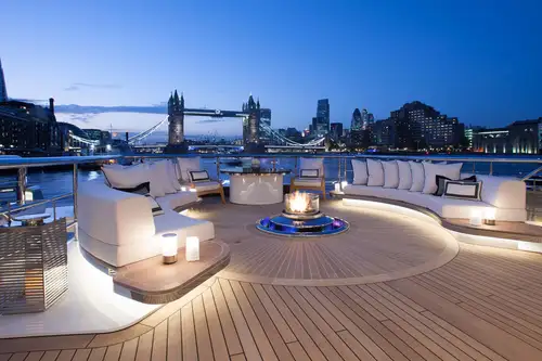Main deck aft seating area